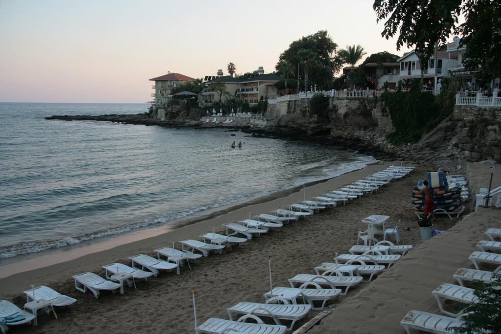 Poseidon Hotel Сиде Екстериор снимка