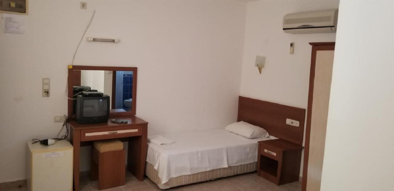 Poseidon Hotel Сиде Екстериор снимка